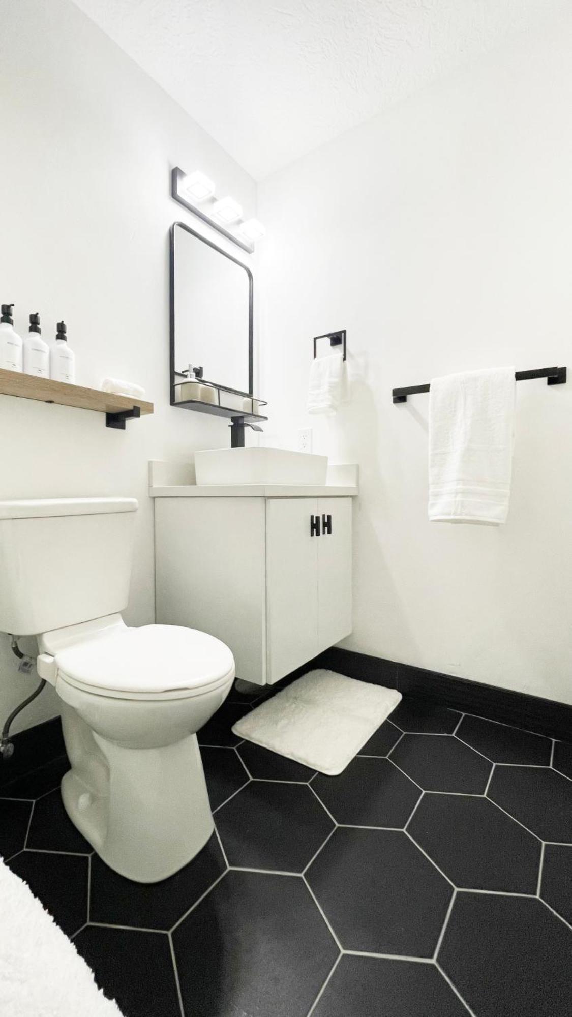 Private Room With Shared Spaces In Fully Equipped Lehi Home Exterior foto